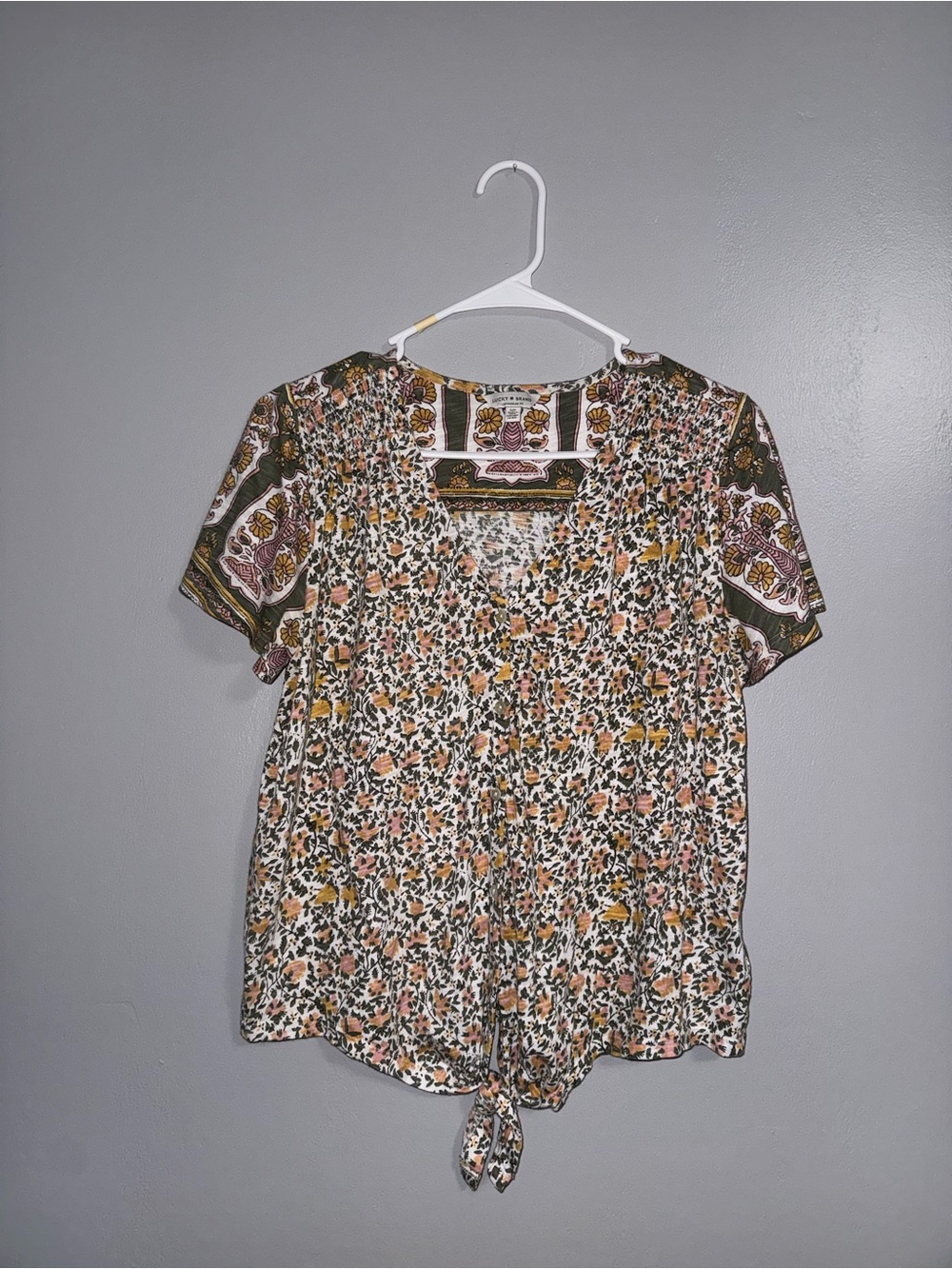 Lucky Brand Floral Tie-Front Short Sleeve Blouse in Cream, Pink & Olive